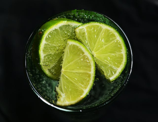 Nimbu, nimbu achar, nimbu pani, nimbu pani peene ke fayde, nimbu ke fayde