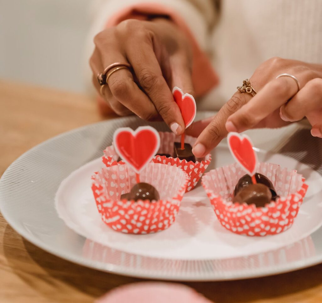 chocolate day, happy chocolate day, chocolate day date, chocolate day kab hai